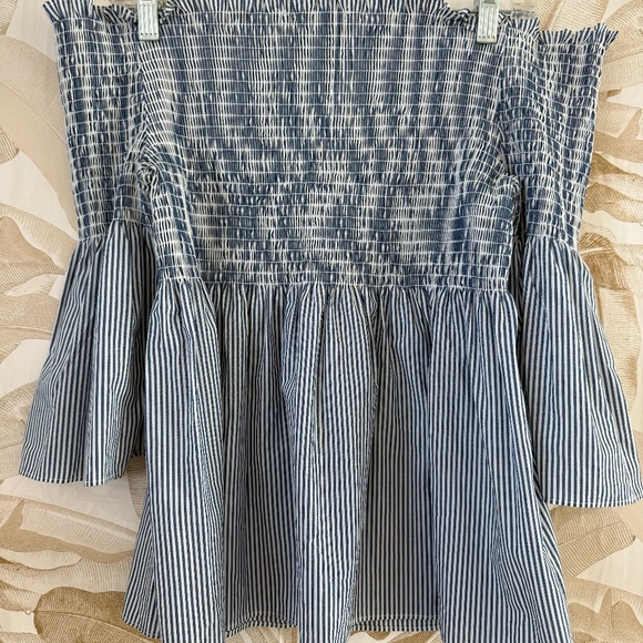 White and Blue, off shoulder top, smoked chest and waist, body flattering Medium - Picture 4 of 4